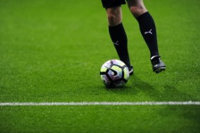 爱游戏体育-中国足球比赛关键回合决策质量分析，足球有几个回合