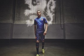 爱游戏中国-灰熊队外线火力不足，持续寻求补强，灰熊队以前用过什么名字